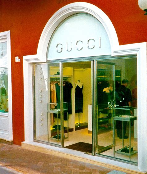 gucci capri orari|negozio gucci.